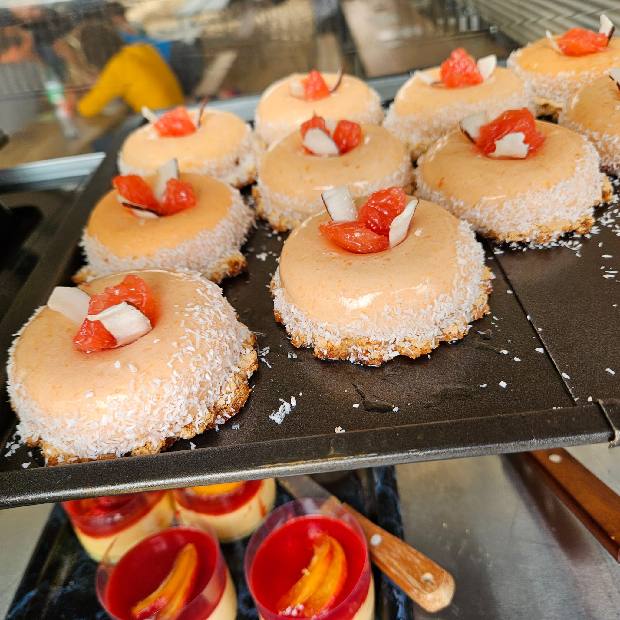 Mousse grapefruit sur biscuit Coco